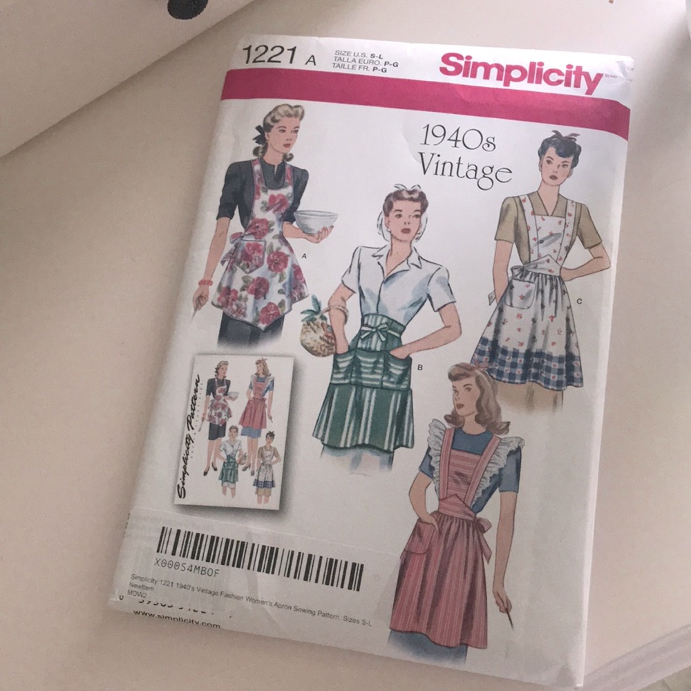 Simplicity 1221 S-L Uncut 1940s Apron pattern